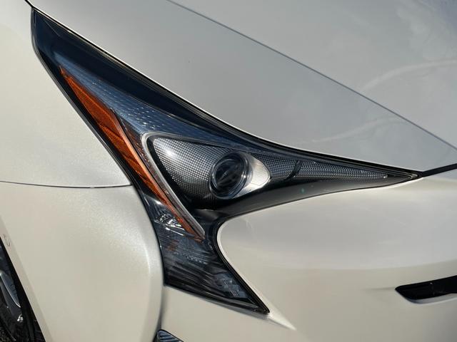 プリウス Ａ　９型フルセグナビ！Ｂｌｕｅｔｏｏｔｈ接続！バックカメラ！レーダークルコン！前後角センサ！パークアシスト！レインミラー！新品夏タイヤ交換済み！禁煙車！１年保証付き！ＡＩＳ鑑定書！（25枚目）