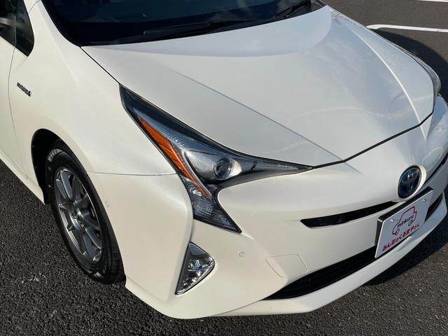 プリウス Ａ　９型フルセグナビ！Ｂｌｕｅｔｏｏｔｈ接続！バックカメラ！レーダークルコン！前後角センサ！パークアシスト！レインミラー！新品夏タイヤ交換済み！禁煙車！１年保証付き！ＡＩＳ鑑定書！（26枚目）