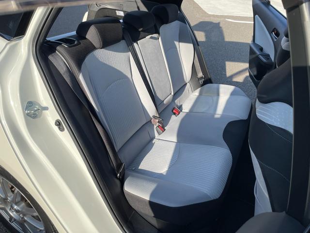 プリウス Ａ　９型フルセグナビ！Ｂｌｕｅｔｏｏｔｈ接続！バックカメラ！レーダークルコン！前後角センサ！パークアシスト！レインミラー！新品夏タイヤ交換済み！禁煙車！１年保証付き！ＡＩＳ鑑定書！（51枚目）