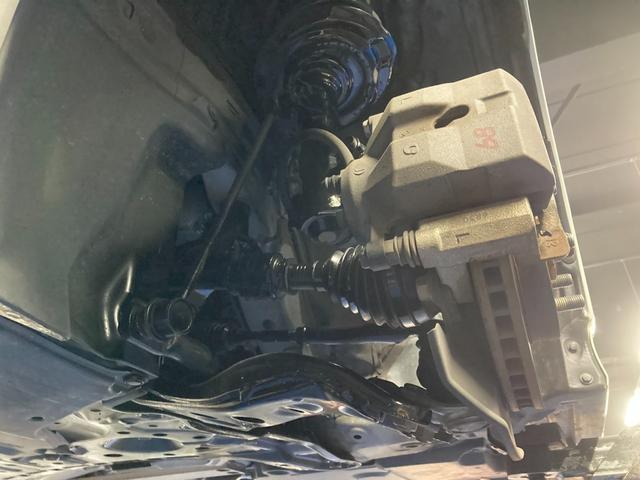 プリウス Ａ　９型フルセグナビ！Ｂｌｕｅｔｏｏｔｈ接続！バックカメラ！レーダークルコン！前後角センサ！パークアシスト！レインミラー！新品夏タイヤ交換済み！禁煙車！１年保証付き！ＡＩＳ鑑定書！（76枚目）