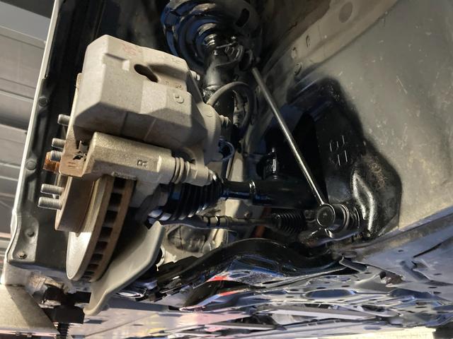 プリウス Ａ　９型フルセグナビ！Ｂｌｕｅｔｏｏｔｈ接続！バックカメラ！レーダークルコン！前後角センサ！パークアシスト！レインミラー！新品夏タイヤ交換済み！禁煙車！１年保証付き！ＡＩＳ鑑定書！（77枚目）