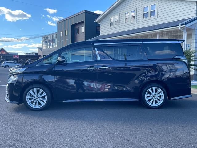 左側面から☆　年式相の小さなキズや凹みはありますが全体的にかなりキレイ！　　　　　　　　じっくりご覧下さい♪　【無料電話】００７８−６０４２−９９１１　【ＬＩＮＥ　ＩＤ】０７０２０３３７０８９で検索♪