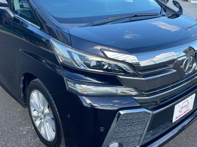 右ライト付近☆　年式相の小さなキズや凹みはありますが全体的にかなりキレイ！　　　　　　　じっくりご覧下さい♪　【無料電話】００７８−６０４２−９９１１　【ＬＩＮＥ　ＩＤ】０７０２０３３７０８９で検索♪