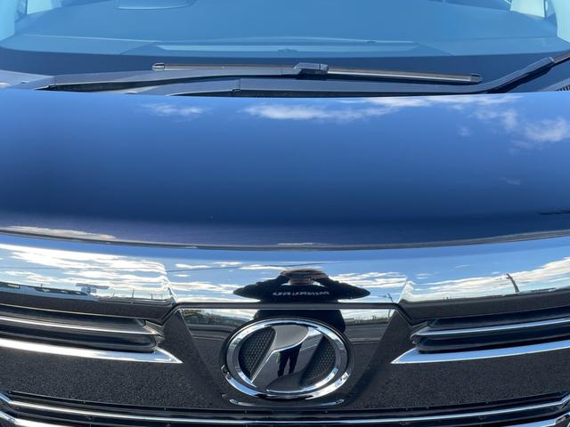 正面アップ☆　年式相の小さなキズや凹みはありますが全体的にかなりキレイ！　　　　　　　　じっくりご覧下さい♪　【無料電話】００７８−６０４２−９９１１　【ＬＩＮＥ　ＩＤ】０７０２０３３７０８９で検索♪