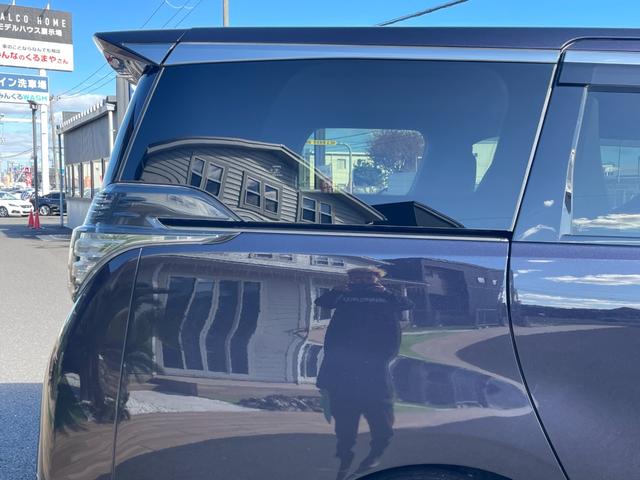 右後アップ☆　年式相の小さなキズや凹みはありますが全体的にかなりキレイ！　　　　　　　　じっくりご覧下さい♪　【無料電話】００７８−６０４２−９９１１　【ＬＩＮＥ　ＩＤ】０７０２０３３７０８９で検索♪