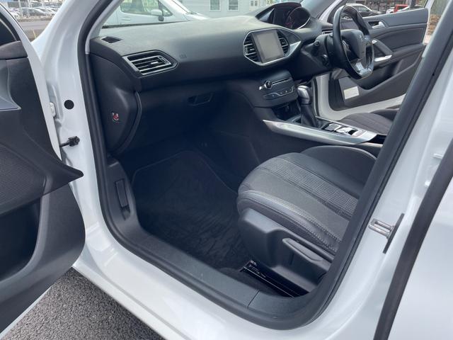 ３０８ アリュール　ブルーＨＤｉ　７型モニター！ＣＤ再生！ミラーリング！Ｂｌｕｅｔｏｏｔｈ＆ＵＳＢ接続！全方位モニタバックカメラ！前後コーナーセンサー！クルコン！レーンキープ！衝突軽減ブレーキ！ＬＥＤライト＆フォグ！スマキー！禁煙車！（53枚目）