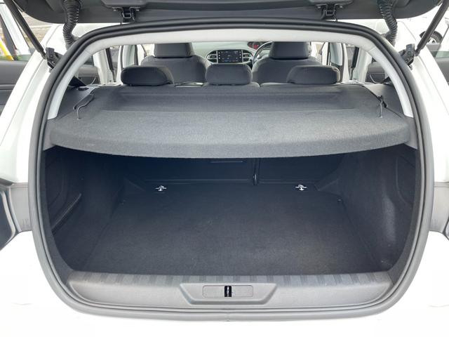 ３０８ アリュール　ブルーＨＤｉ　７型モニター！ＣＤ再生！ミラーリング！Ｂｌｕｅｔｏｏｔｈ＆ＵＳＢ接続！全方位モニタバックカメラ！前後コーナーセンサー！クルコン！レーンキープ！衝突軽減ブレーキ！ＬＥＤライト＆フォグ！スマキー！禁煙車！（60枚目）