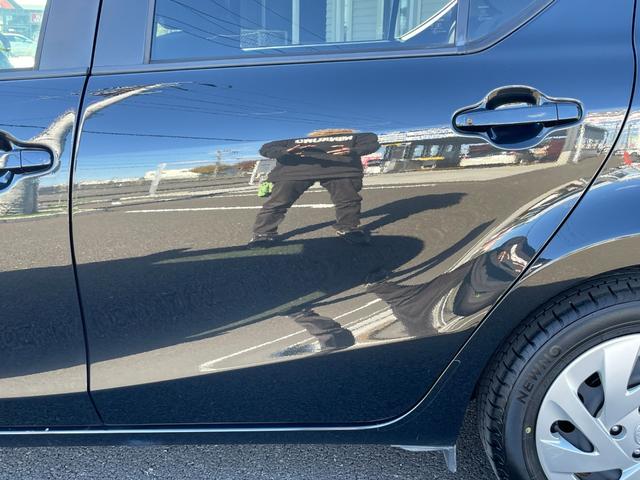 アクア Ｓ　スマキー！トヨタセーフティーセンス搭載！衝突軽減ブレーキ！レーンキープ！ＣＤ再生！ＡＵＸ接続！バックカメラ！オートハイビーム＆オートライト付きＬＥＤライト！ＥＴＣ！禁煙車！１年保証付き！（34枚目）