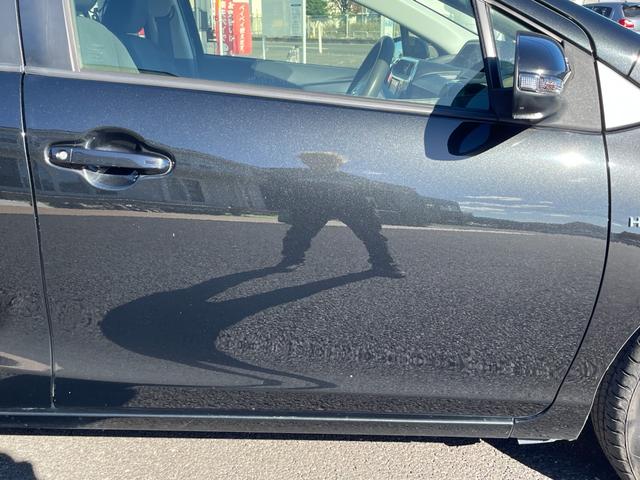 アクア Ｓ　スマキー！トヨタセーフティーセンス搭載！衝突軽減ブレーキ！レーンキープ！ＣＤ再生！ＡＵＸ接続！バックカメラ！オートハイビーム＆オートライト付きＬＥＤライト！ＥＴＣ！禁煙車！１年保証付き！（42枚目）