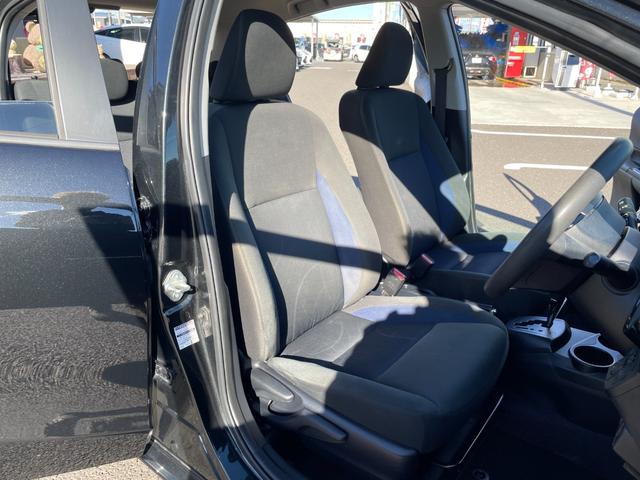 アクア Ｓ　スマキー！トヨタセーフティーセンス搭載！衝突軽減ブレーキ！レーンキープ！ＣＤ再生！ＡＵＸ接続！バックカメラ！オートハイビーム＆オートライト付きＬＥＤライト！ＥＴＣ！禁煙車！１年保証付き！（47枚目）