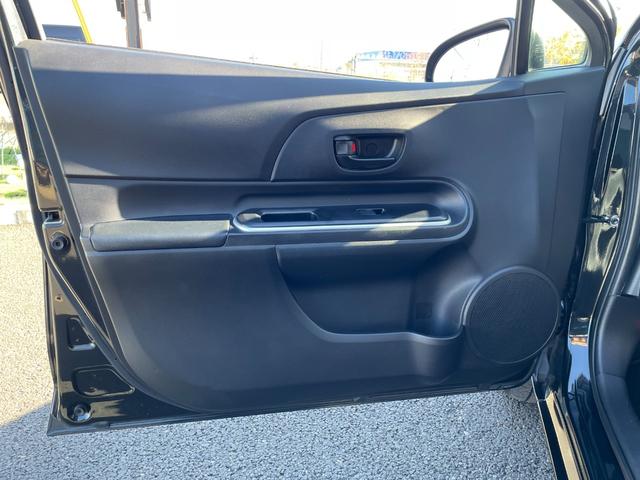 アクア Ｓ　スマキー！トヨタセーフティーセンス搭載！衝突軽減ブレーキ！レーンキープ！ＣＤ再生！ＡＵＸ接続！バックカメラ！オートハイビーム＆オートライト付きＬＥＤライト！ＥＴＣ！禁煙車！１年保証付き！（55枚目）