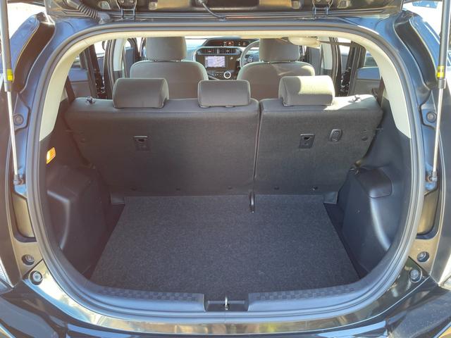 アクア Ｓ　スマキー！トヨタセーフティーセンス搭載！衝突軽減ブレーキ！レーンキープ！ＣＤ再生！ＡＵＸ接続！バックカメラ！オートハイビーム＆オートライト付きＬＥＤライト！ＥＴＣ！禁煙車！１年保証付き！（60枚目）