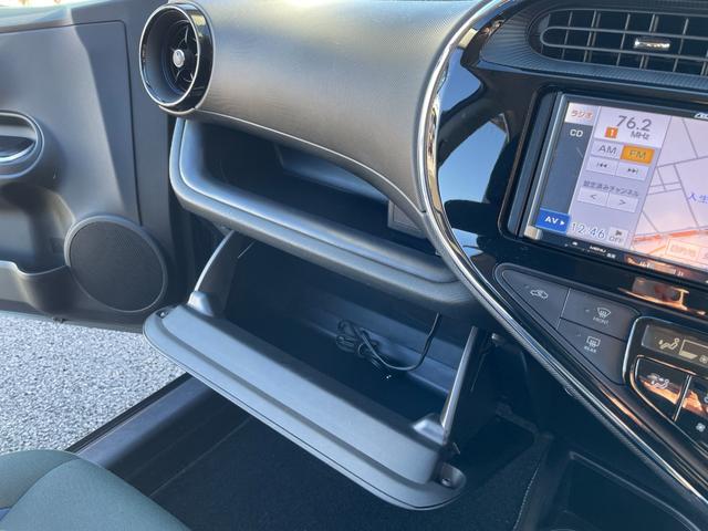 アクア Ｓ　スマキー！トヨタセーフティーセンス搭載！衝突軽減ブレーキ！レーンキープ！ＣＤ再生！ＡＵＸ接続！バックカメラ！オートハイビーム＆オートライト付きＬＥＤライト！ＥＴＣ！禁煙車！１年保証付き！（73枚目）