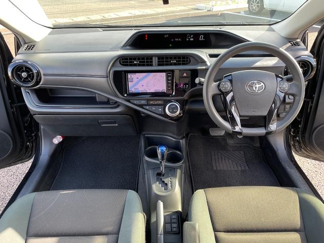 アクア Ｓスタイルブラック　純正７インチ地デジＳＤナビ！Ｂｌｕｅｔｏｏｔｈ＆フロントＡＵＸ接続！衝突軽減ブレーキ！レーンキープ！オートハイビーム付ＬＥＤライト！６スピーカー！アームレスト！禁煙車！１年保証付き！（6枚目）