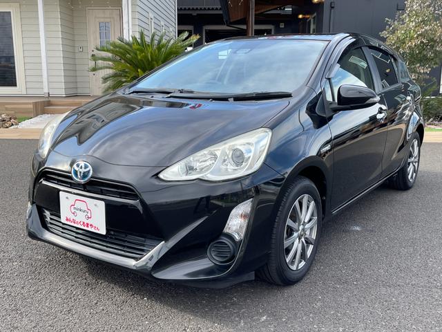 アクア Ｓスタイルブラック　純正７インチ地デジＳＤナビ！Ｂｌｕｅｔｏｏｔｈ＆フロントＡＵＸ接続！衝突軽減ブレーキ！レーンキープ！オートハイビーム付ＬＥＤライト！６スピーカー！アームレスト！禁煙車！１年保証付き！（14枚目）