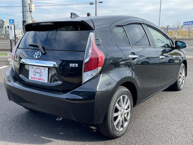 アクア Ｓスタイルブラック　純正７インチ地デジＳＤナビ！Ｂｌｕｅｔｏｏｔｈ＆フロントＡＵＸ接続！衝突軽減ブレーキ！レーンキープ！オートハイビーム付ＬＥＤライト！６スピーカー！アームレスト！禁煙車！１年保証付き！（18枚目）