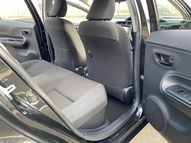 アクア Ｓスタイルブラック　純正７インチ地デジＳＤナビ！Ｂｌｕｅｔｏｏｔｈ＆フロントＡＵＸ接続！衝突軽減ブレーキ！レーンキープ！オートハイビーム付ＬＥＤライト！６スピーカー！アームレスト！禁煙車！１年保証付き！（54枚目）