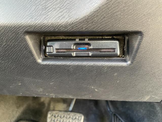 アクア Ｓスタイルブラック　９型フローティングナビ！走行中フルセグＴＶ映ります！Ｂｌｕｅｔｏｏｔｈ！前後センサ！衝突軽減！レーンキープ！Ｐサポートブレーキ！スマキー！６スピーカー！外装内装状態良さに自信あり♪禁煙車！１年保証付！（11枚目）