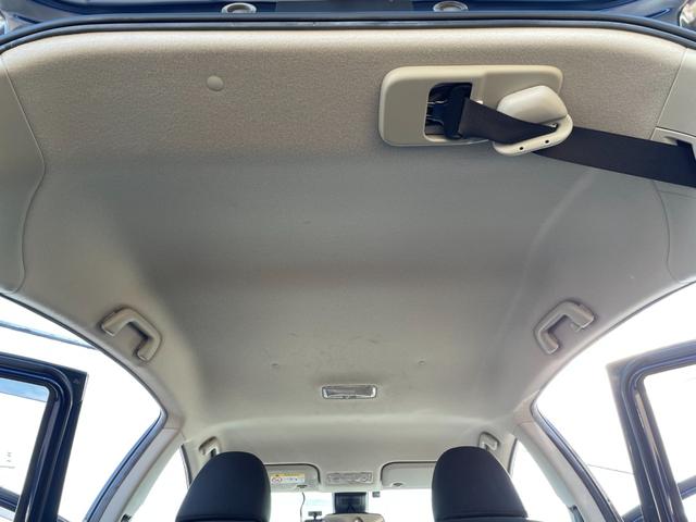 アクア Ｓスタイルブラック　９型フローティングナビ！走行中フルセグＴＶ映ります！Ｂｌｕｅｔｏｏｔｈ！前後センサ！衝突軽減！レーンキープ！Ｐサポートブレーキ！スマキー！６スピーカー！外装内装状態良さに自信あり♪禁煙車！１年保証付！（13枚目）