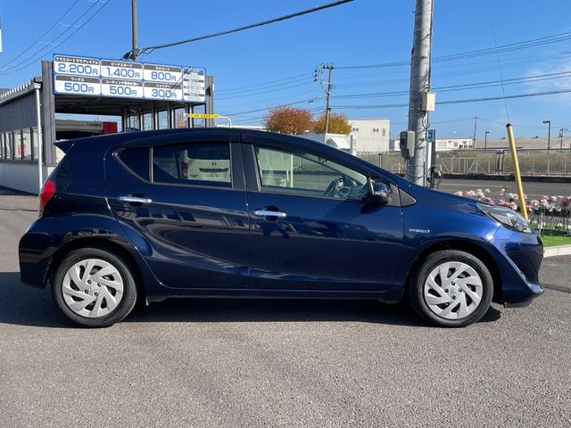 アクア Ｓスタイルブラック　９型フローティングナビ！走行中フルセグＴＶ映ります！Ｂｌｕｅｔｏｏｔｈ！前後センサ！衝突軽減！レーンキープ！Ｐサポートブレーキ！スマキー！６スピーカー！外装内装状態良さに自信あり♪禁煙車！１年保証付！（18枚目）