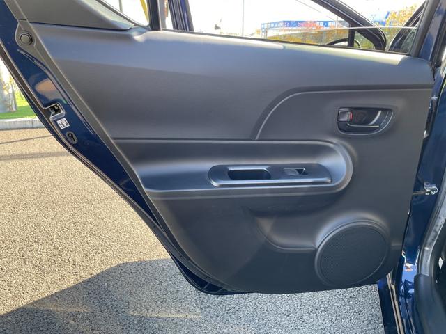 アクア Ｓスタイルブラック　９型フローティングナビ！走行中フルセグＴＶ映ります！Ｂｌｕｅｔｏｏｔｈ！前後センサ！衝突軽減！レーンキープ！Ｐサポートブレーキ！スマキー！６スピーカー！外装内装状態良さに自信あり♪禁煙車！１年保証付！（58枚目）