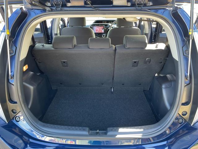 アクア Ｓスタイルブラック　９型フローティングナビ！走行中フルセグＴＶ映ります！Ｂｌｕｅｔｏｏｔｈ！前後センサ！衝突軽減！レーンキープ！Ｐサポートブレーキ！スマキー！６スピーカー！外装内装状態良さに自信あり♪禁煙車！１年保証付！（60枚目）