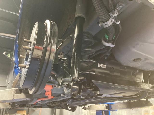 アクア Ｓスタイルブラック　９型フローティングナビ！走行中フルセグＴＶ映ります！Ｂｌｕｅｔｏｏｔｈ！前後センサ！衝突軽減！レーンキープ！Ｐサポートブレーキ！スマキー！６スピーカー！外装内装状態良さに自信あり♪禁煙車！１年保証付！（79枚目）