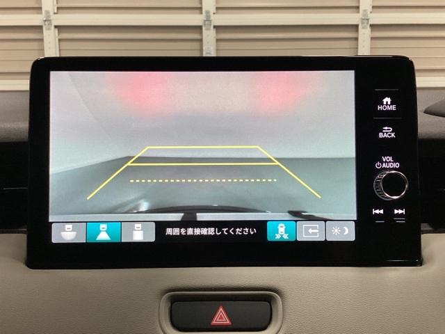 ヴェゼル ｅ：ＨＥＶＰＬａＹ　光触媒抗菌消臭施工済　衝突被害軽減ブレーキ　カーテンエアバッグ　盗難防止装置　アイドルストップ　Ｐセンサー　ＡＢＳ　ＥＳＣ　フルオートエアコン　リアカメラ　シートヒータ　エアバッグ　Ａライト　ＥＴＣ（8枚目）