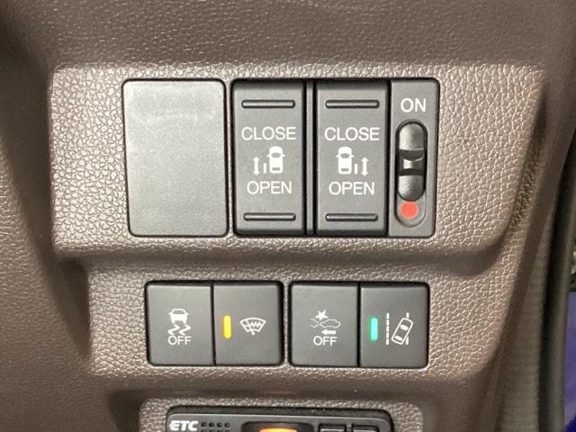 フリード G・ホンダセンシング 光触媒抗菌消臭施工済 Fセグ 追突被害軽減ブレーキ iストップ Wエアバッグ パワーウィンドウ アクティブクルーズコントロール スマートキ カラーバックモニター VSA エアコン セキュリティアラーム(13枚目)