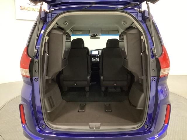 フリード G・ホンダセンシング 光触媒抗菌消臭施工済 Fセグ 追突被害軽減ブレーキ iストップ Wエアバッグ パワーウィンドウ アクティブクルーズコントロール スマートキ カラーバックモニター VSA エアコン セキュリティアラーム(20枚目)