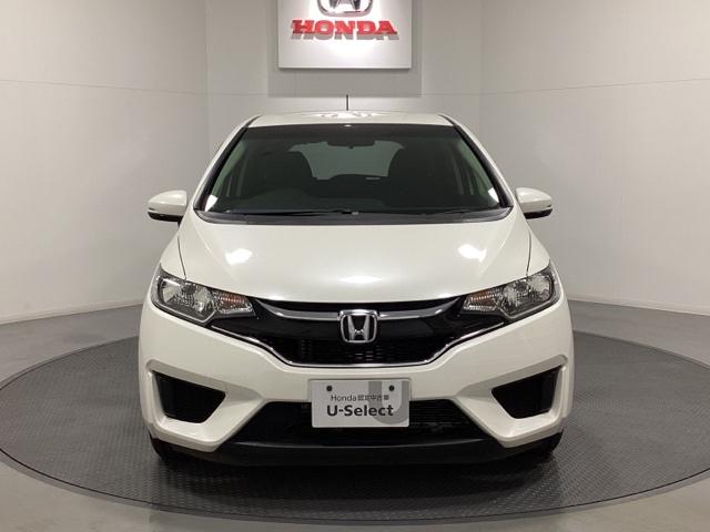 フィット １３Ｇ・Ｆパッケージ　光触媒抗菌消臭施工済　イモビ　ＤＶＤ再生可能　スマ－トキ－　ＶＳＡ　地デジＴＶ　助手席エアバッグ　Ｒカメラ　オートエアコン　エアバック　ＰＳ　キ－フリ－　ＰＷ　ＡＢＳ　ＴＶナビ　アイドリングＳＴＯＰ（2枚目）