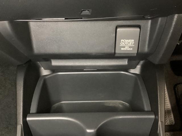 フィット １３Ｇ・Ｆパッケージ　光触媒抗菌消臭施工済　イモビ　ＤＶＤ再生可能　スマ－トキ－　ＶＳＡ　地デジＴＶ　助手席エアバッグ　Ｒカメラ　オートエアコン　エアバック　ＰＳ　キ－フリ－　ＰＷ　ＡＢＳ　ＴＶナビ　アイドリングＳＴＯＰ（14枚目）