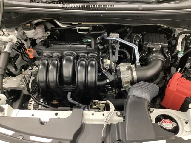 フィット ベーシック 中古スタッドレスタイヤ、純正CDチューナー、ドライブレコーダー前後装着+ETC付 当社デモカー コーナーセンサー 横滑防止装置 オートエアコン パワーウインドウ 盗難防止システム ABS ワンオーナー(23枚目)