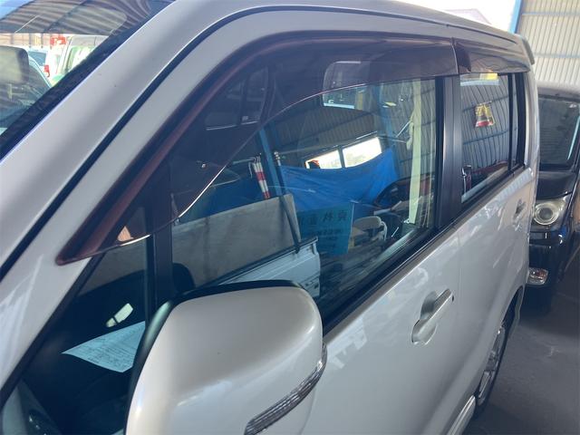 ワゴンＲスティングレー リミテッドＩＩ　ＨＩＤ　電動格納ミラー　シートヒーター　ベンチシート　ＣＶＴ　盗難防止システム　ＡＢＳ　アルミホイール　衝突安全ボディ　エアコン　パワーステアリング　パワーウィンドウ（22枚目）