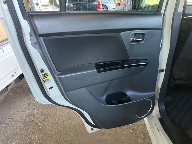 ワゴンＲスティングレー リミテッドＩＩ　ＨＩＤ　電動格納ミラー　シートヒーター　ベンチシート　ＣＶＴ　盗難防止システム　ＡＢＳ　アルミホイール　衝突安全ボディ　エアコン　パワーステアリング　パワーウィンドウ（41枚目）