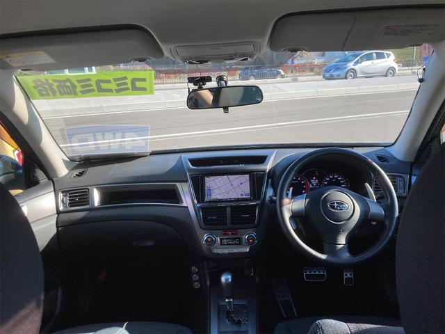 2.0i-S 4WD ドライブレコーダー ETC ナビ アルミホイール オートライト スマートキー 3列シート フルフラット CVT 盗難防止システム 衝突安全ボディ ABS ESC エアコン パワーステアリング(2枚目)