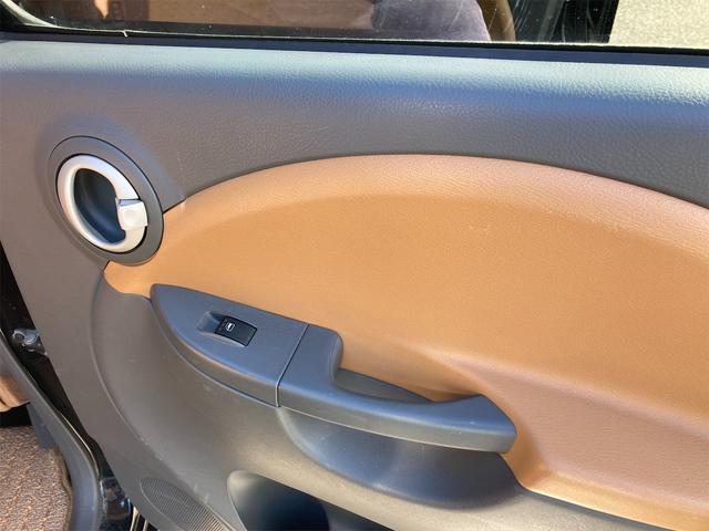 X 4WD キーレスエントリー 電動格納ミラー ベンチシート AT 盗難防止システム ABS CD MD アルミホイール 衝突安全ボディ エアコン パワーステアリング(24枚目)