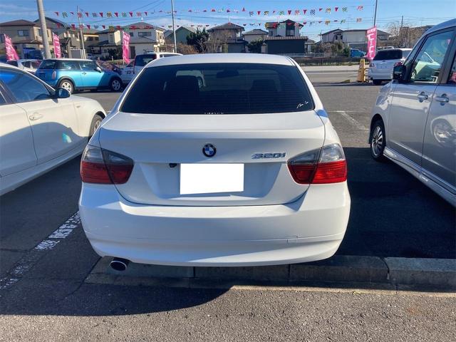 ３２０ｉ　ナビ　ＥＴＣ　アルミホイール　盗難防止システム　運・助・サイドエアバッグ　パワーシート　ＨＩＤ　右ハンドル　パワーステアリング(10枚目)