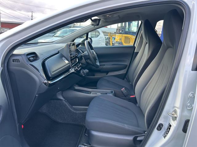 アクア X 4WD 純正ナビ バックカメラ ETC 横滑り防止機能 衝突被害軽減システム アイドリングストップ クルーズコントロール オートエアコン 盗難防止システム(21枚目)