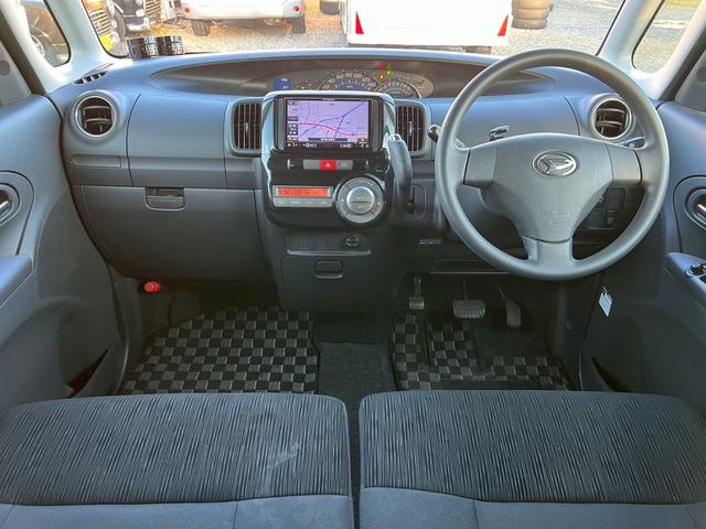 タント カスタムＸ　４ＷＤ　左側パワースライドドア　Ｂｌｕｅｔｏｏｔｈオーディオ　フルセグテレビナビ　タイミングチェーン　スマートキー（11枚目）