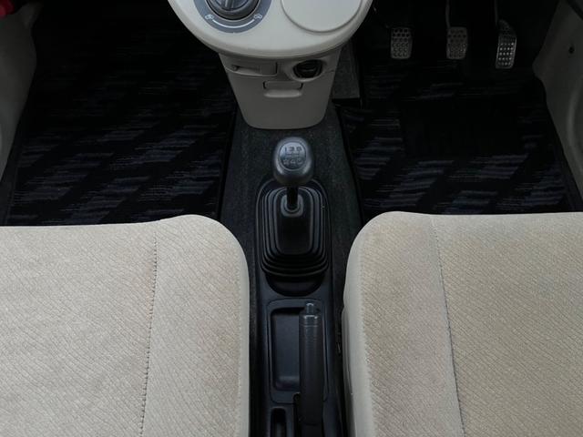 ムーヴ Ｌ　４ＷＤ　５ＭＴ（13枚目）
