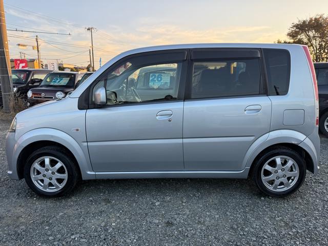 ムーヴ カスタム X 4WD 5速マニュアル(5枚目)