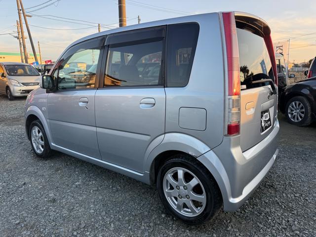 ムーヴ カスタム X 4WD 5速マニュアル(9枚目)