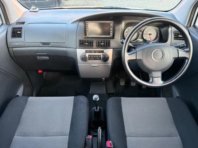 ムーヴ カスタム X 4WD 5速マニュアル(11枚目)