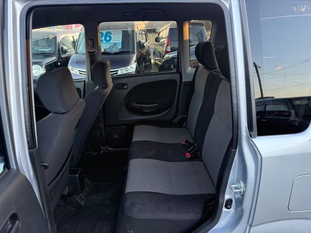 ムーヴ カスタム X 4WD 5速マニュアル(17枚目)