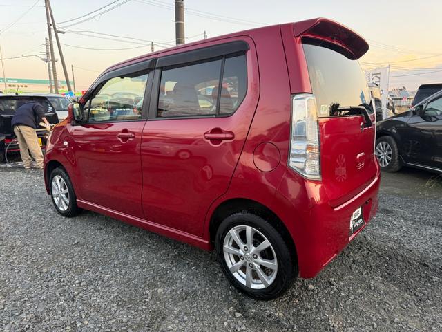 ワゴンＲスティングレー Ｘ　４ＷＤ　タイミングチェーン　プッシュスタート　シートヒーター　スマートキー（9枚目）