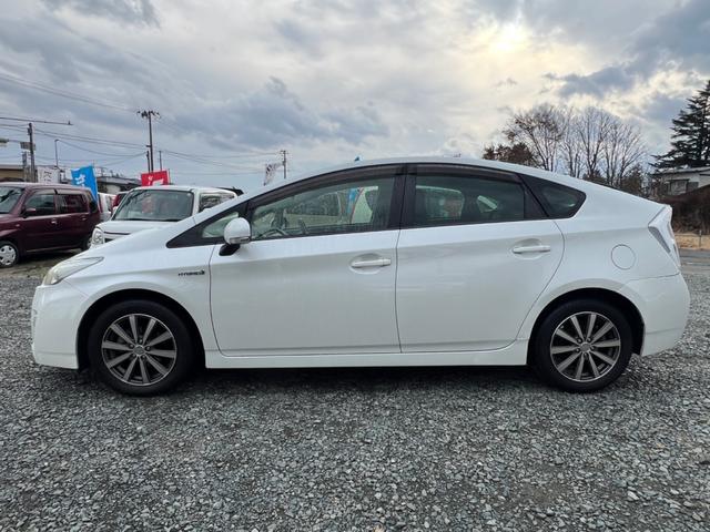 プリウス Ｓ　フルセグテレビナビ　Ｂｌｕｅｔｏｏｔｈオーディオ　ＥＴＣ　バックカメラ（5枚目）