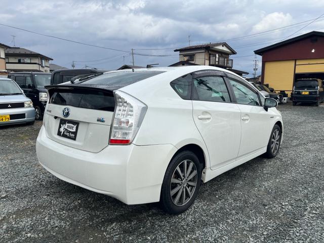 プリウス Ｓ　フルセグテレビナビ　Ｂｌｕｅｔｏｏｔｈオーディオ　ＥＴＣ　バックカメラ（8枚目）