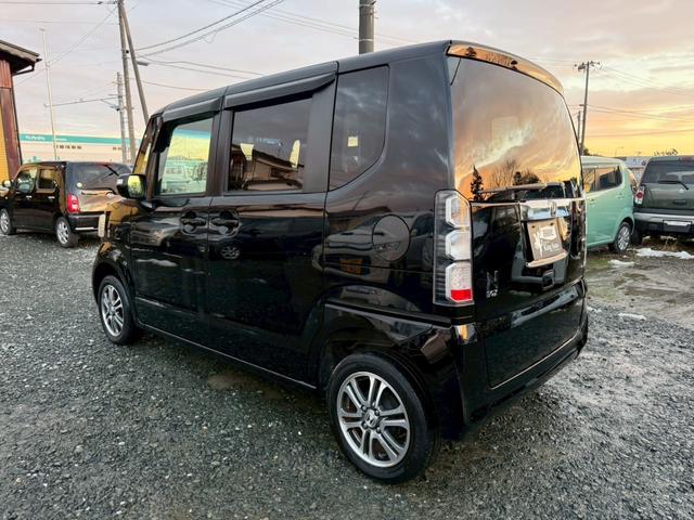 N-BOX G・Lパッケージ 4WD 左側パワースライドドア プッシュスタート スマートキー(9枚目)