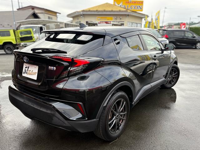 Ｃ－ＨＲ Ｓ　ヴァレンティテール　社外ＬＥＤヘッドライト　シーケンシャルウィンカー　ＥＴＣ　１０インチディスプレイオーディオ　Ｂｌｕｅｔｏｏｔｈ　バックカメラ　ハイブリッド（5枚目）